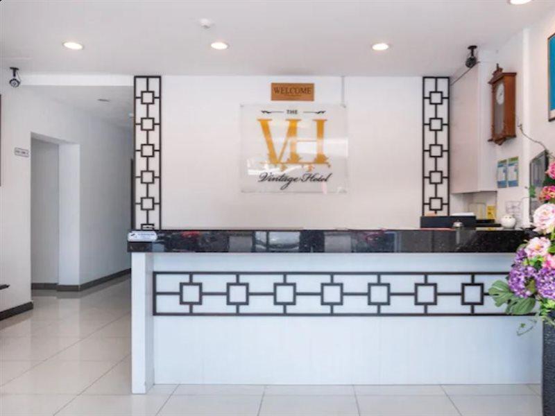 Super Oyo 596 The Vintage Hotel Johor Bahru Buitenkant foto