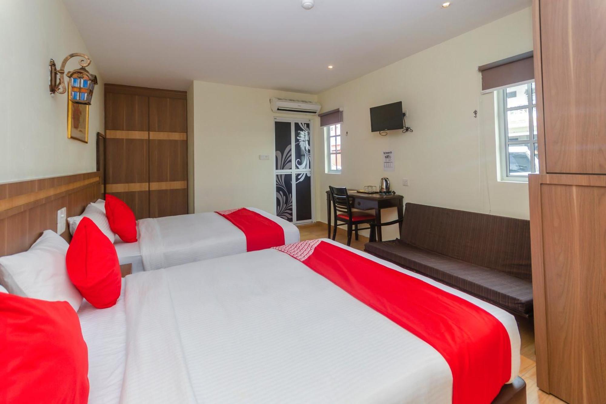 Super Oyo 596 The Vintage Hotel Johor Bahru Buitenkant foto